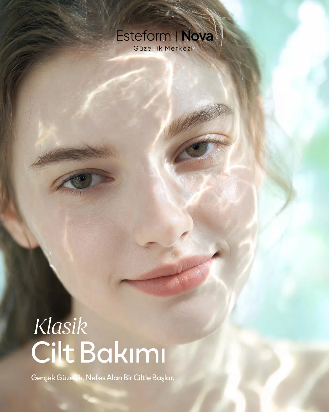 Su damlalarıyla parlayan yüz, "Klasik Cilt Bakımı" yazısı.